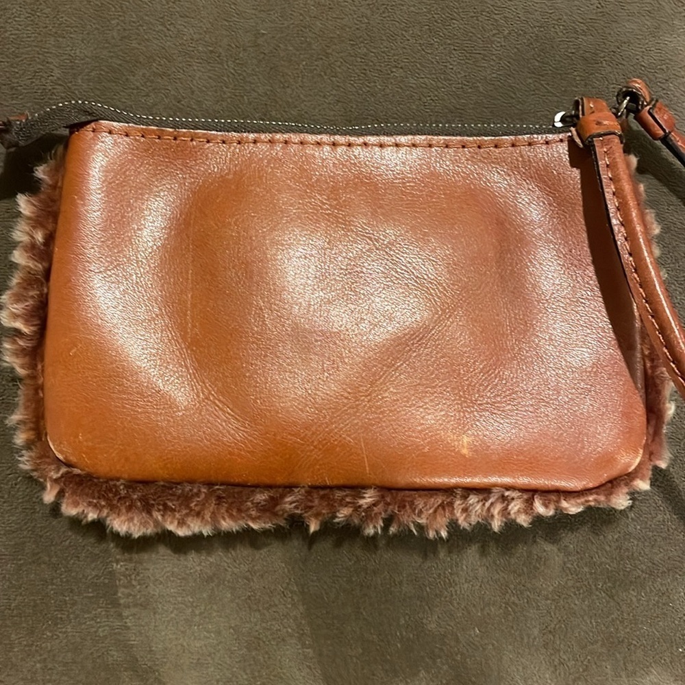 Patricia Nash wristlet - Picture 4 of 8